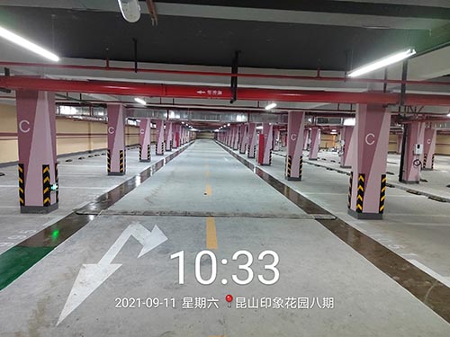 蘇州學(xué)校道路劃線交通劃線的服務(wù)哪里好？找飛揚市政道路劃線隊。