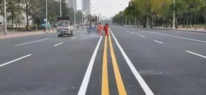 蘇州小區(qū)道路劃線是誰來做？推薦飛揚(yáng)市政道路劃線單位